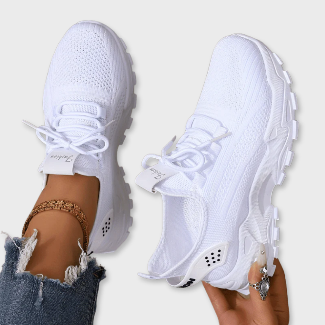Comfort sneakers in white, knitted upper, lace-up with chunky tread sole