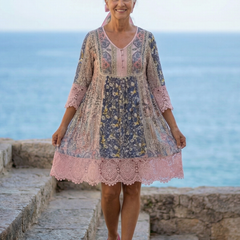 Floral vintage garden dress with V-neck, lace sleeves and scalloped pink hem