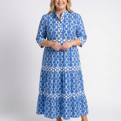 Blue chain-link pattern midi dress with 3/4 sleeves and tiered skirt