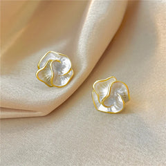 Gold-tone pearl flower stud earrings, white petal face with scalloped edges