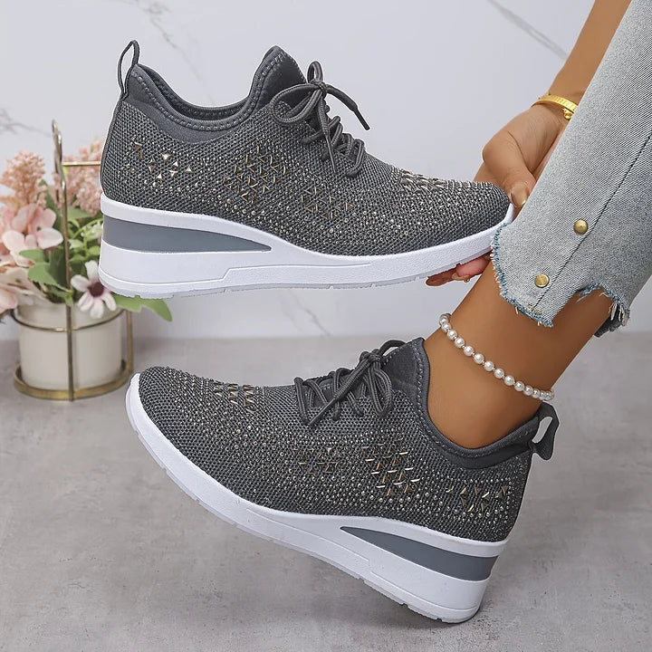 Grey comfort sneakers, lace-up knit mesh upper with white sole and cushioned step