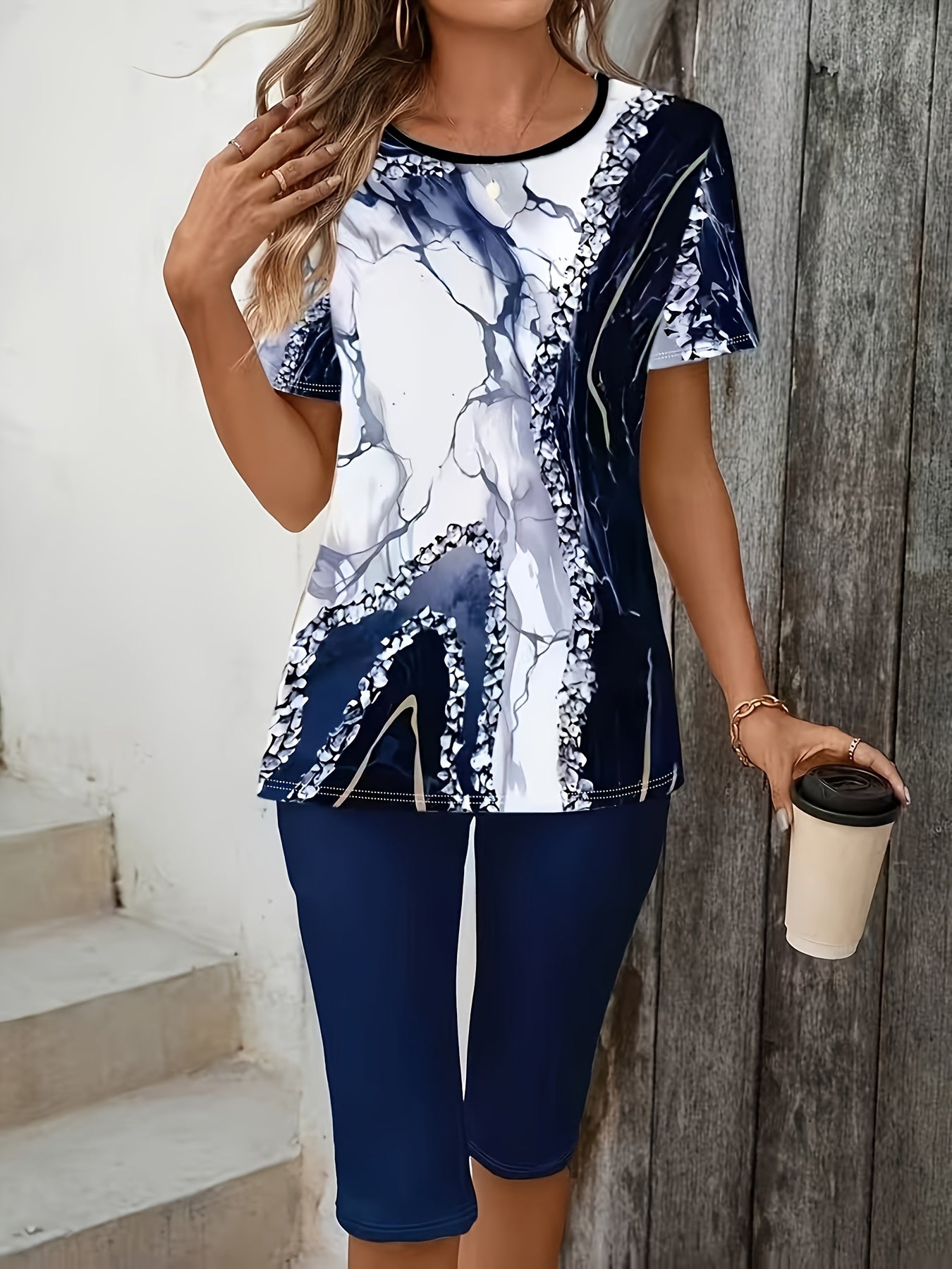 Printed stretch two-piece set, navy capri leggings with blue-white short-sleeve top
